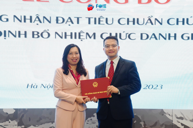 thanh tich an tuong cua vi giao su duy nhat hoc vien ngoai giao duoc cong nhan nam 20231