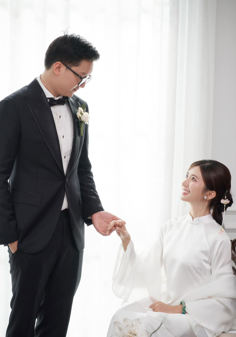 dam cuoi em ut van van cua thuong ngay nang ve tinh te nhe nhang he lo gia the tai phiet cua dang trai1