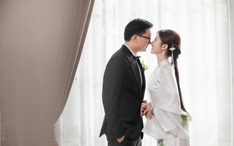 dam cuoi em ut van van cua thuong ngay nang ve tinh te nhe nhang he lo gia the tai phiet cua dang trai5