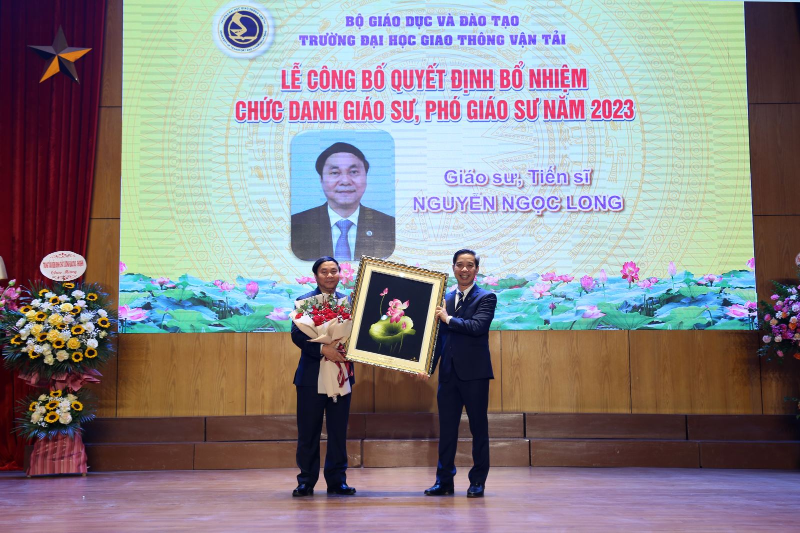 nguoi duy nhat duoc cong nhan dat chuan giao su nganh giao thong van tai nam 2023 la ai