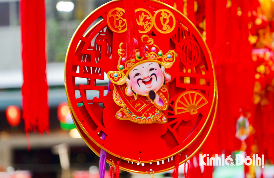 khong gian ruc ro cua cho hoa hang luoc nhung ngay can tet giap thin 20249