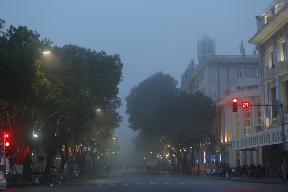 sang som ha noi chim trong suong mu phuong tien di chuyen kho khan7