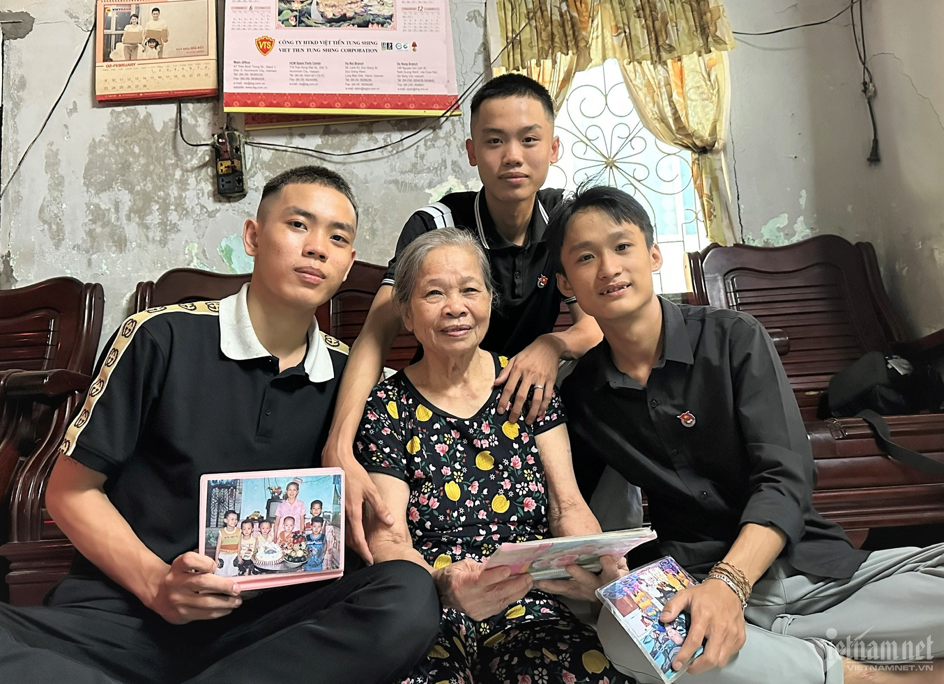 niem mong moi cua 3 anh em ruot tinh nguyen len duong nhap ngu2 niem mong moi cua 3 anh em ruot tinh nguyen len duong nhap ngu2