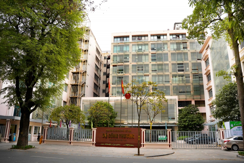 bo cong thuong dieu dong luan chuyen nhieu vi tri lanh dao nganh sau loat bien dong bo cong thuong dieu dong luan chuyen nhieu vi tri lanh dao nganh sau loat bien dong