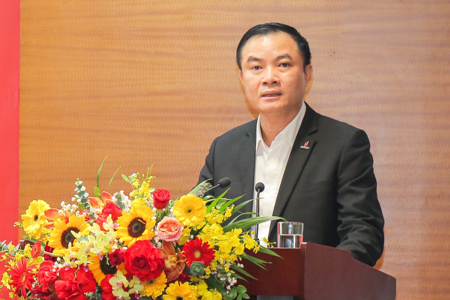 ong le ngoc son nhan tin nhiem cao cho vi tri tong giam doc tap doan dau khi ong le ngoc son nhan tin nhiem cao cho vi tri tong giam doc tap doan dau khi