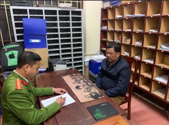 tin tuc an ninh hinh su 26 2 2024 hai nghi pham cuop giat tai san sa luoi sau 5 gio gay an3 tin tuc an ninh hinh su 26 2 2024 hai nghi pham cuop giat tai san sa luoi sau 5 gio gay an3