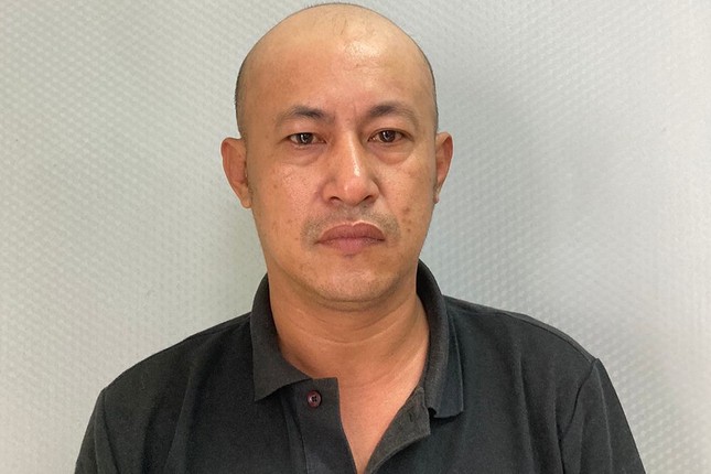 khoi to nguoi dan ong chiem giu trai phep tien chuyen nham vao tai khoan khoi to nguoi dan ong chiem giu trai phep tien chuyen nham vao tai khoan