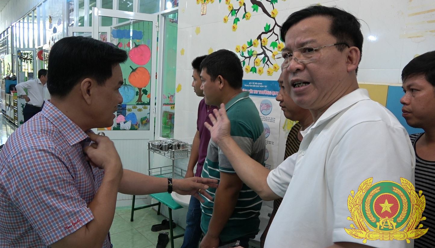 vu doi tuong cam hung khi xong vao truong mam non o tien giang tiet lo bat ngo cua co quan cong an3