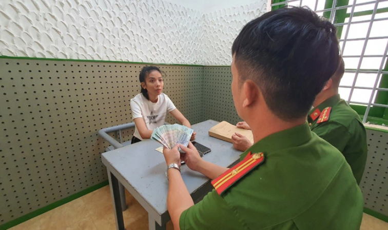 tin tuc an ninh hinh su 3 3 gia mao quen biet lanh dao nu quai lua hang tram trieu tien chay an tin tuc an ninh hinh su 3 3 gia mao quen biet lanh dao nu quai lua hang tram trieu tien chay an