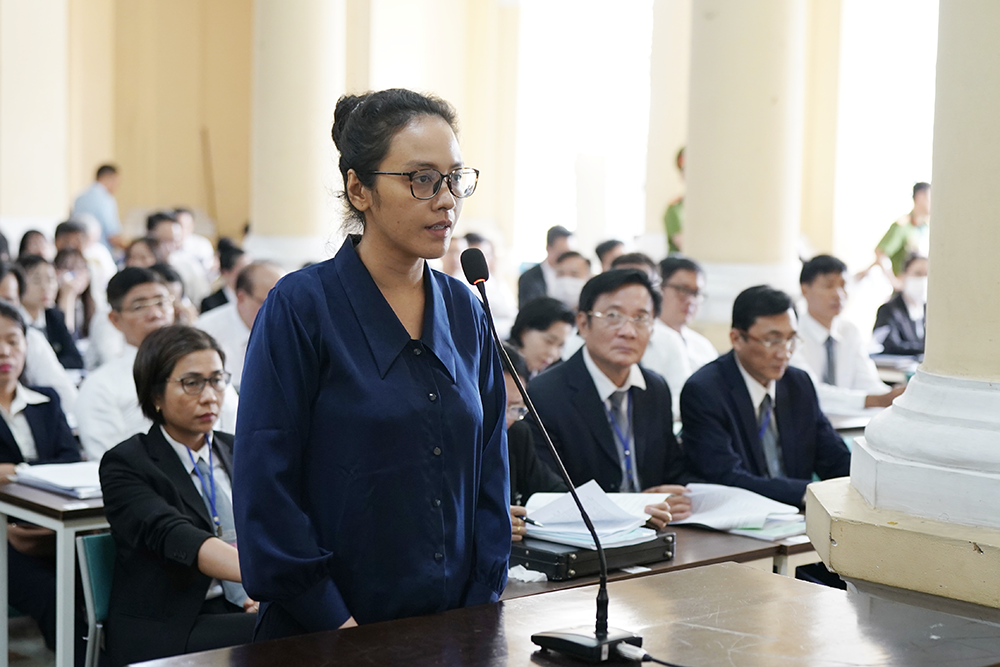 vu an van thinh phat loi khai dau tien cua bi cao truong hue van truoc toa