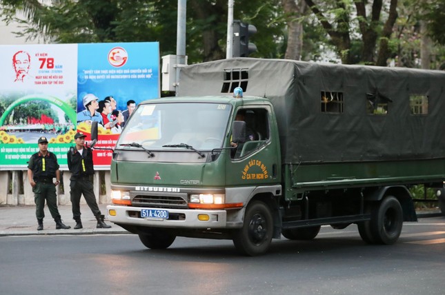 vu an van thinh phat xet xu vang mat 5 bi cao tat ca deu co luat su bao chua9