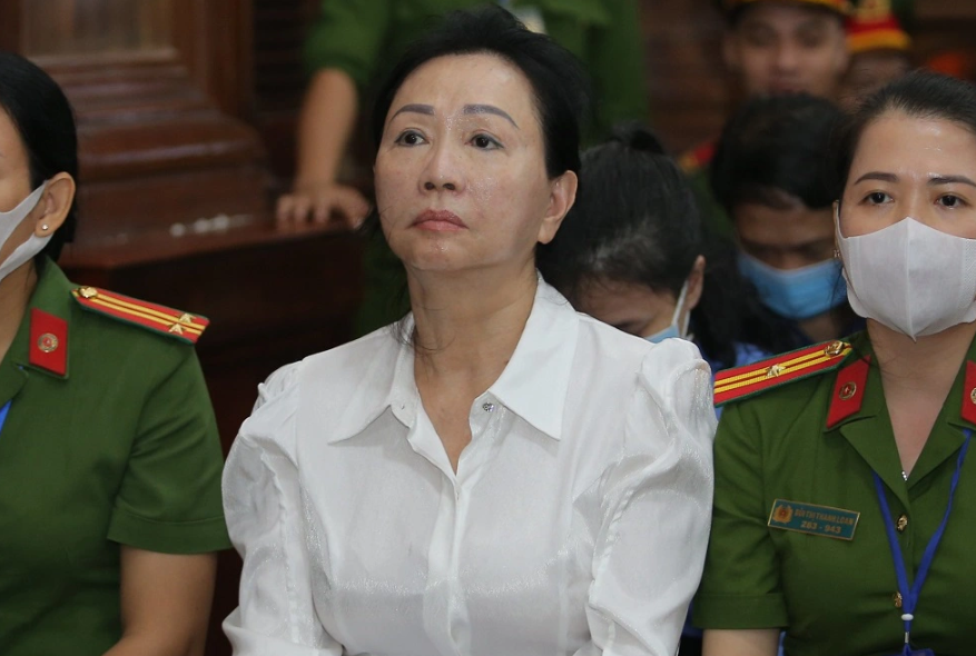 xet xu vu an van thinh phat nu tuong scb tu trach ban than vi dat niem tin nham cho2 xet xu vu an van thinh phat nu tuong scb tu trach ban than vi dat niem tin nham cho2