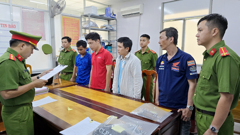 tin tuc an ninh hinh su 12 3 2024 con trai bi bat vi mang sung di giai quyet mau thuan giup me2 tin tuc an ninh hinh su 12 3 2024 con trai bi bat vi mang sung di giai quyet mau thuan giup me2