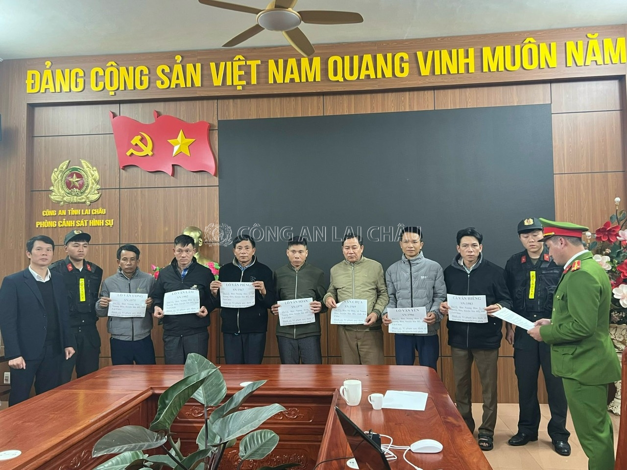 tu vu mot phu vang tu vong bat thuong bat khan cap 7 doi tuong khai thac vang trai phep tu vu mot phu vang tu vong bat thuong bat khan cap 7 doi tuong khai thac vang trai phep