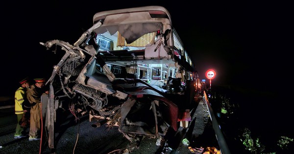 vu tai nan tren cao toc cam lo la son 2 nguoi thiet mang khoi to 2 tai xe vu tai nan tren cao toc cam lo la son 2 nguoi thiet mang khoi to 2 tai xe