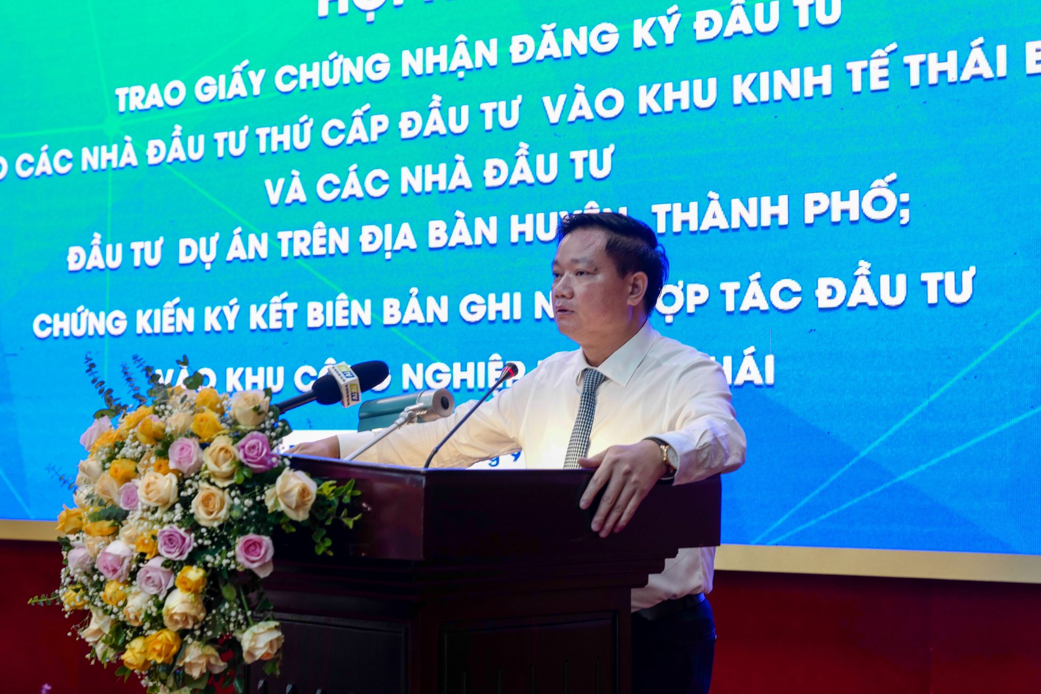 2405733608933841382253881557405886008680481n