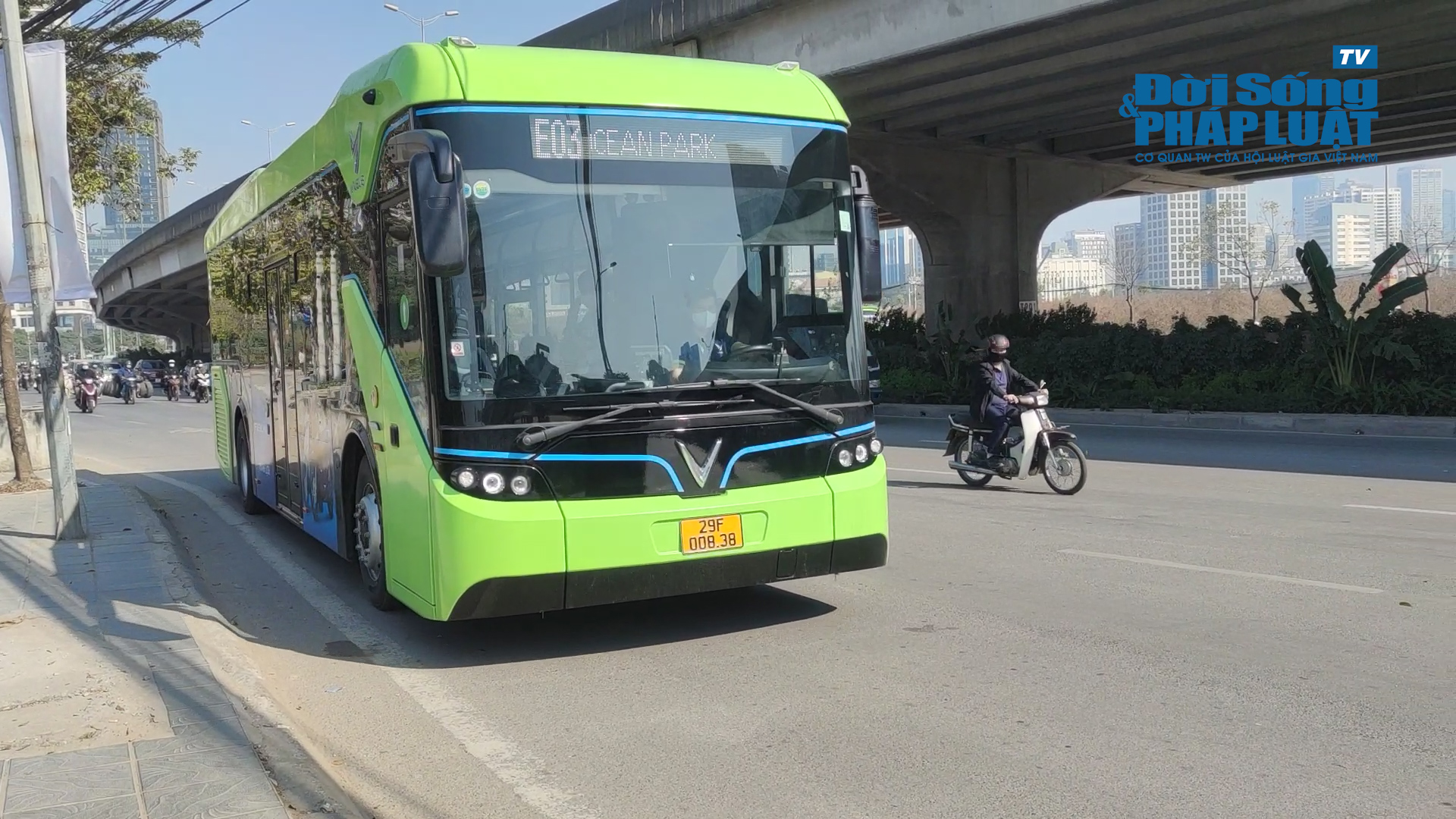 taichinh4000044711still001