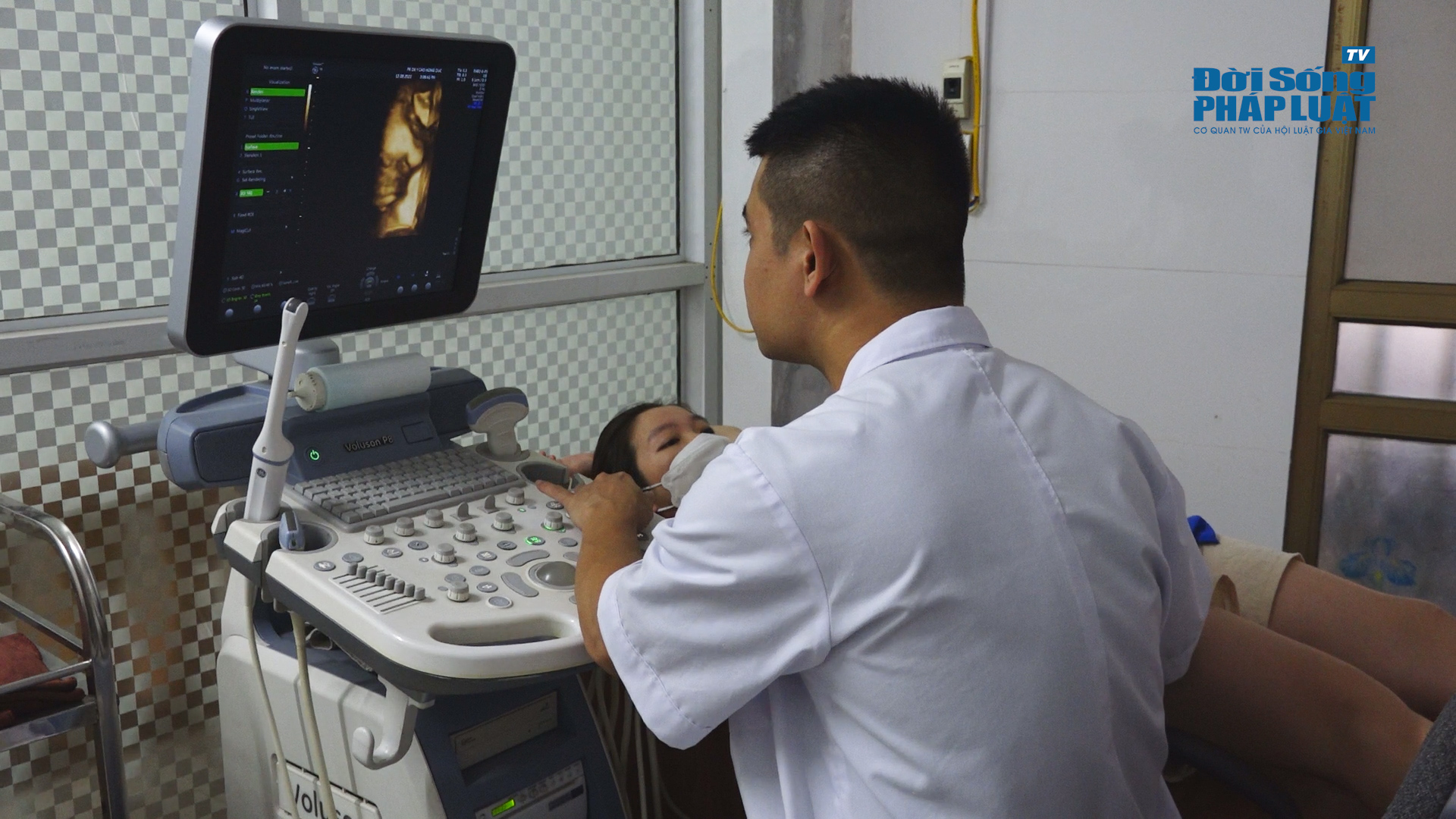 final phong kham da khoa00004904still003