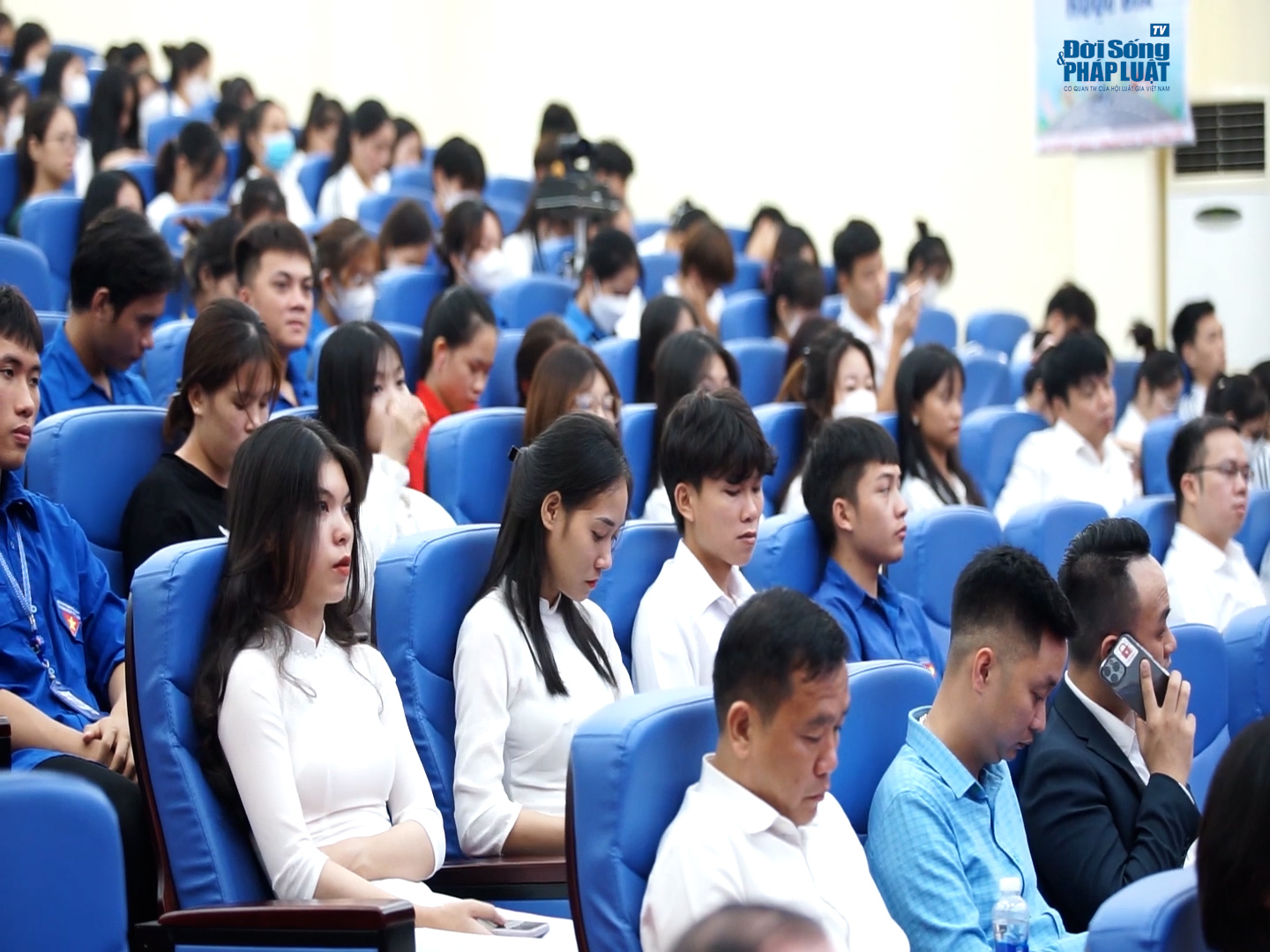 phat dong an toan giao thong hssv 100013305still003 phat dong an toan giao thong hssv 100013305still003