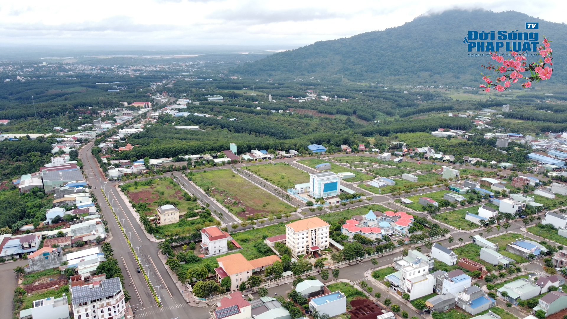 003 atgt 100004221still034 003 atgt 100004221still034