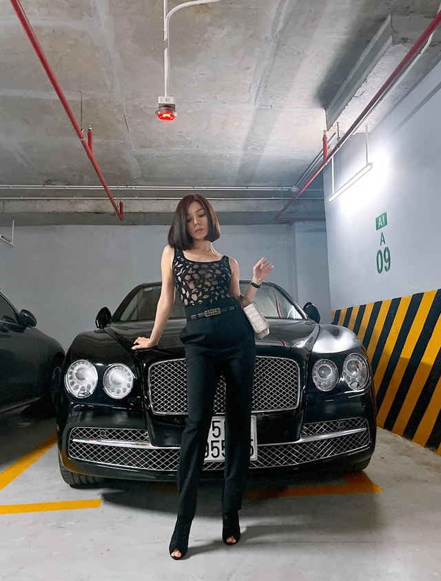 le quyen tao dang cuc chat ben xe hop chuc ty tam diem do don vao vong 1 cang tran cua nu ca si2 le quyen tao dang cuc chat ben xe hop chuc ty tam diem do don vao vong 1 cang tran cua nu ca si2