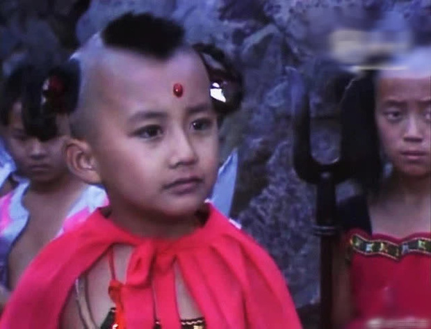 hong hai nhi cua tay du ky doi doi sau vai dien tro thanh ty phu voi tai san kech xu o tuoi 44 2