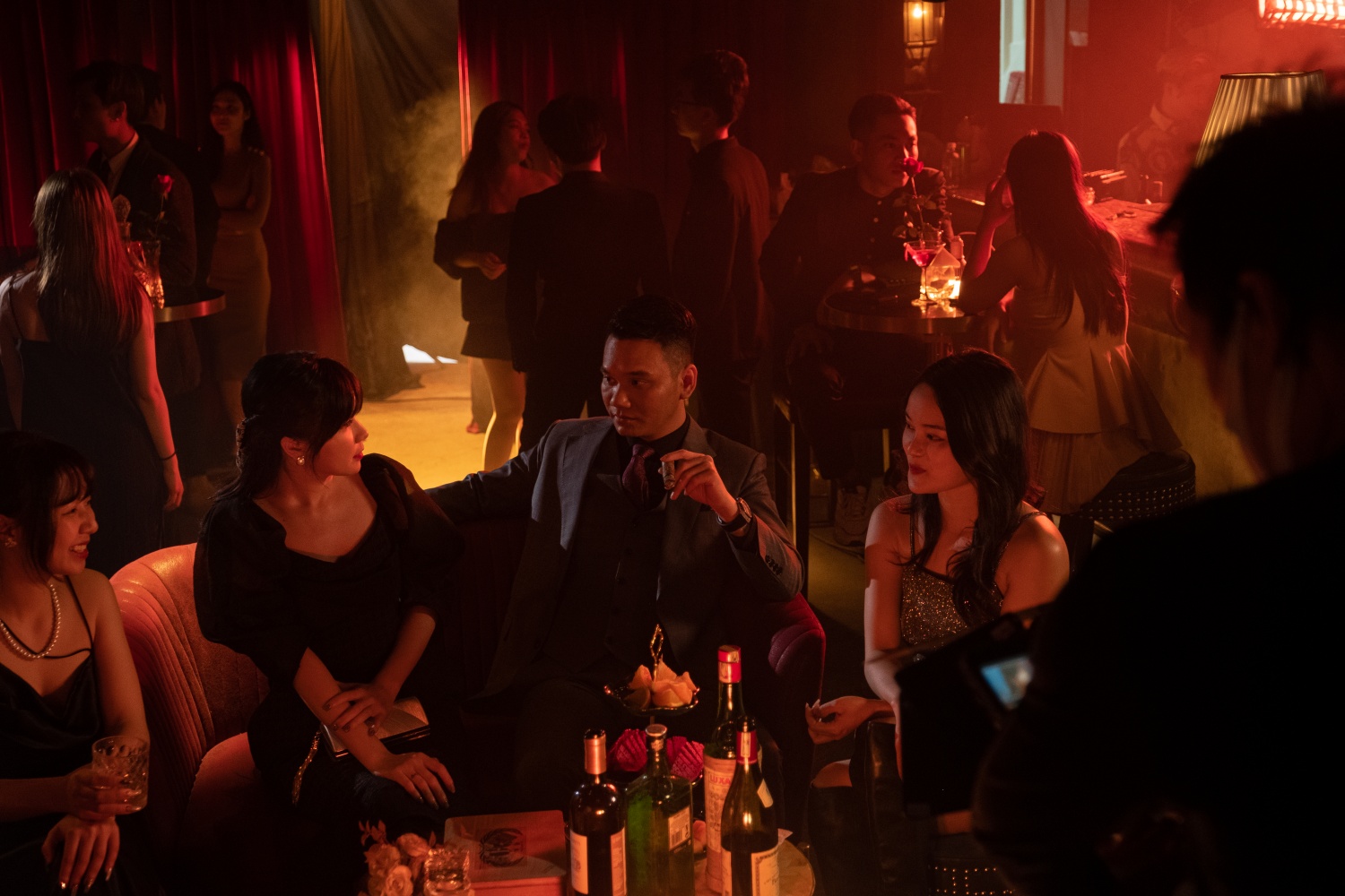 khac viet tung chieu tan gai bach phat bach trung nhung hoa ra chi la mot cu lua4