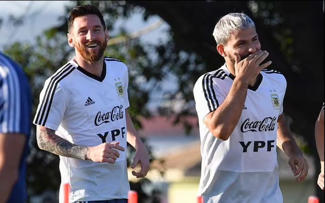 sergio aguero ky hop dong 2 nam voi barcelona chap nhan giam qua nua tien luong2 sergio aguero ky hop dong 2 nam voi barcelona chap nhan giam qua nua tien luong2