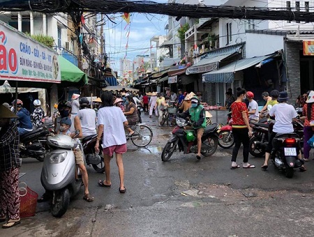tphcm go phong toa cho 200 duong xom chieu tphcm go phong toa cho 200 duong xom chieu