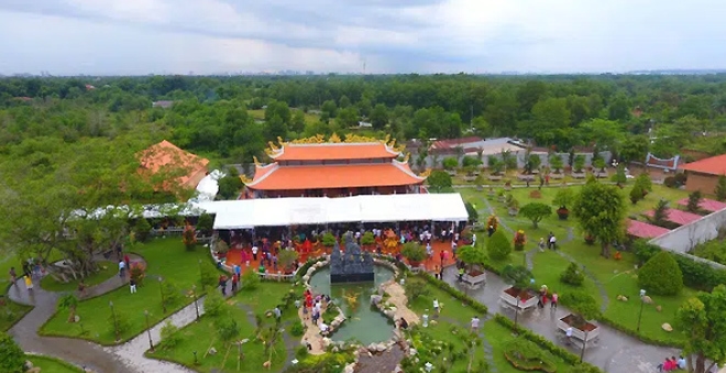 khoi tai san cua dai gia ngam hoai linh tu bo suu tap tram huong khung den thay day choi kim cuong2