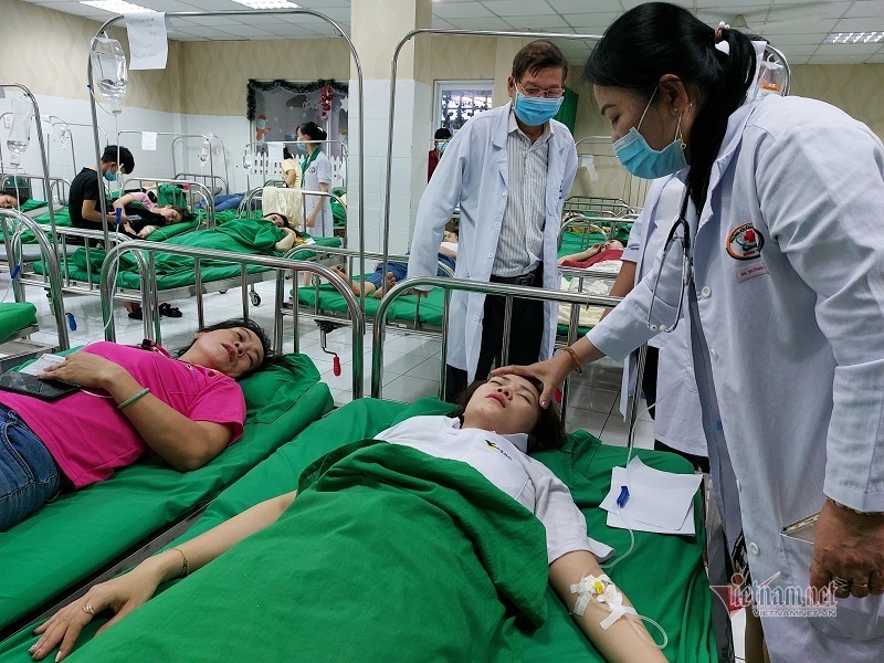 binh duong khoang 100 cong nhan bi ngo doc do ro ri khi amoniac1 binh duong khoang 100 cong nhan bi ngo doc do ro ri khi amoniac1