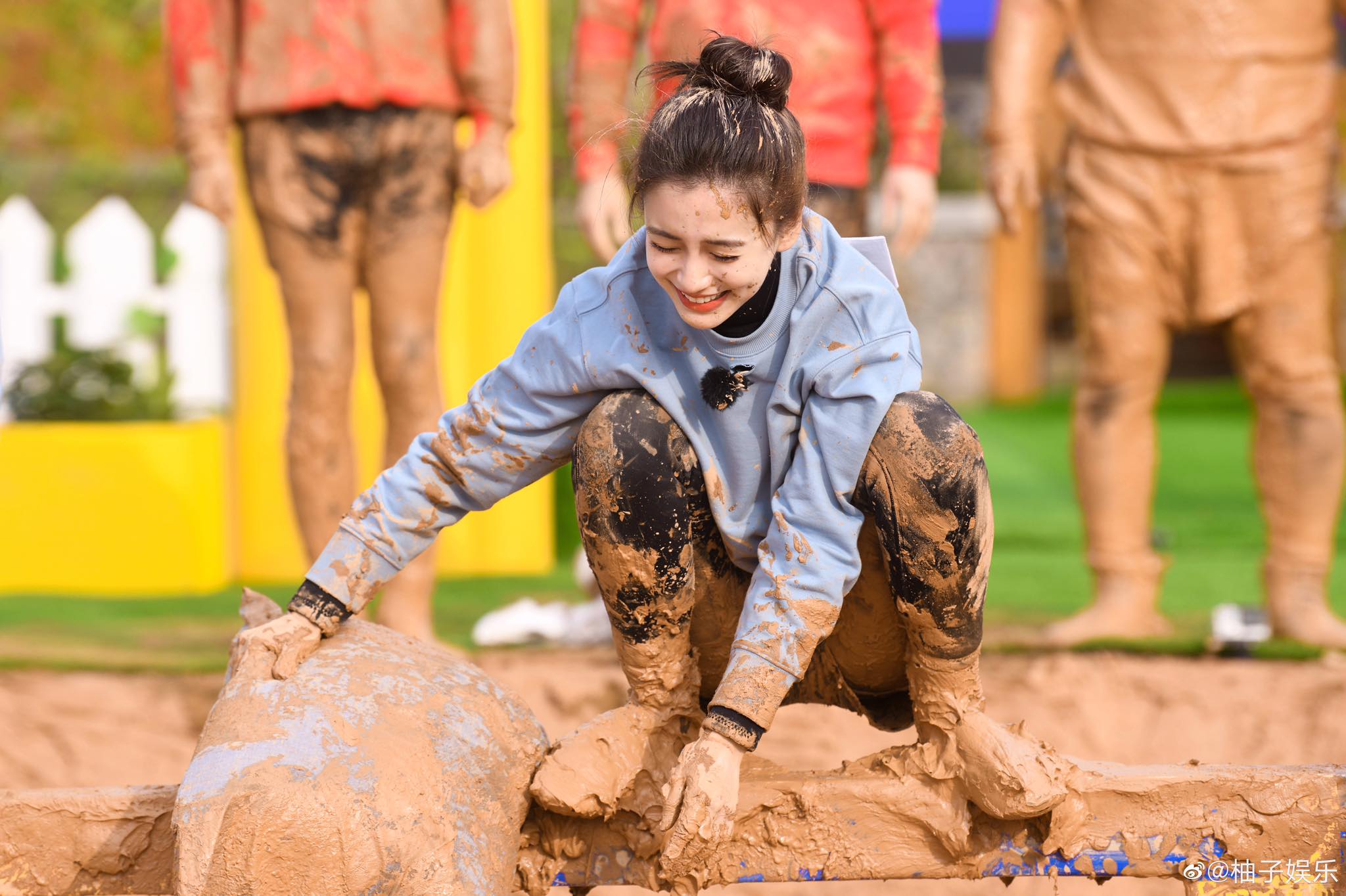 ngat ngay voi tao hinh dep nhu tranh ve cua angelababy trong cac mua keep running8 ngat ngay voi tao hinh dep nhu tranh ve cua angelababy trong cac mua keep running8