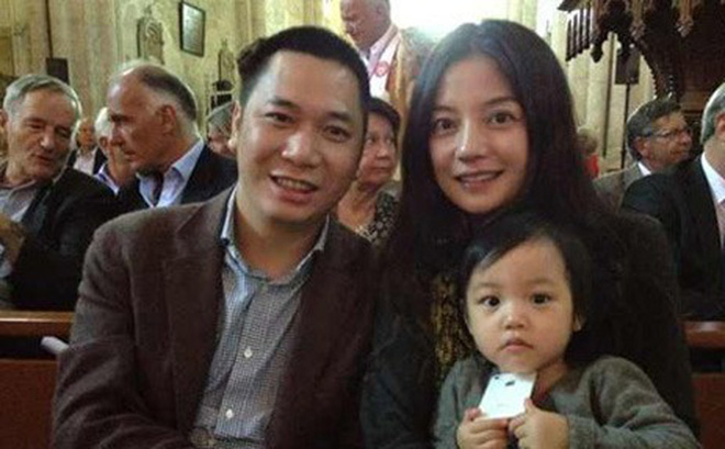 trieu vy va cuoc hon nhan 11 nam khong dam cuoi voi ong xa huynh huu long4 trieu vy va cuoc hon nhan 11 nam khong dam cuoi voi ong xa huynh huu long4