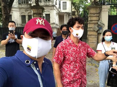 tin tuc giai tri moi nhat ngay 31 5 nghe si xuan bac tu long len duong den bac ninh bac giang11 tin tuc giai tri moi nhat ngay 31 5 nghe si xuan bac tu long len duong den bac ninh bac giang11