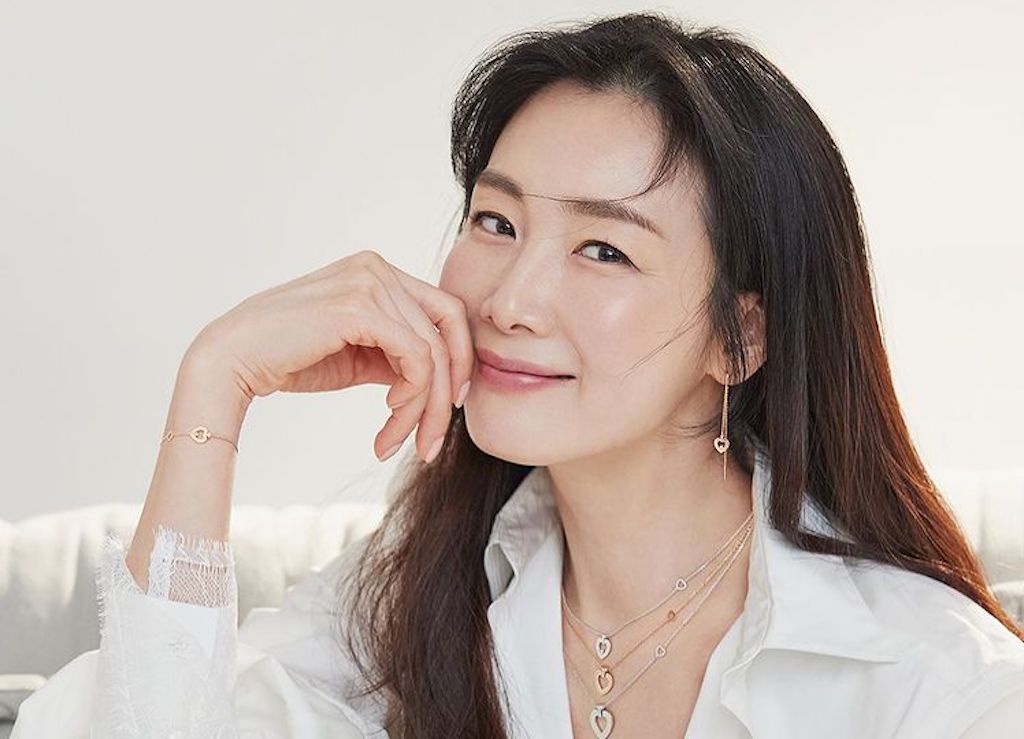 nu hoang nuoc mat choi ji woo len tieng khi dinh nghi van bi chong tre cam sung1 nu hoang nuoc mat choi ji woo len tieng khi dinh nghi van bi chong tre cam sung1