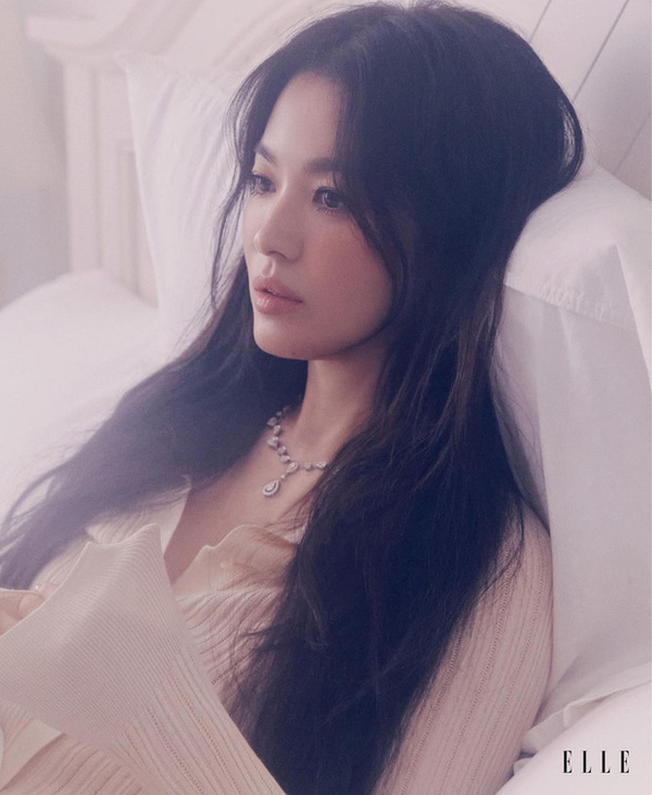 tin tuc giai tri moi nhat ngay 1 7 khanh van doan tu bo me sau thi miss universe 3 tin tuc giai tri moi nhat ngay 1 7 khanh van doan tu bo me sau thi miss universe 3