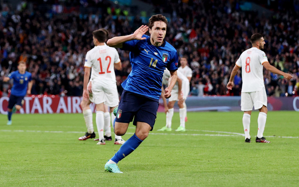 euro 2020 italy ha guc tay ban nha tren cham 11m gianh tam ve vao chung ket2