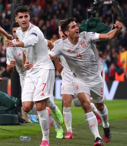 euro 2020 italy ha guc tay ban nha tren cham 11m gianh tam ve vao chung ket3