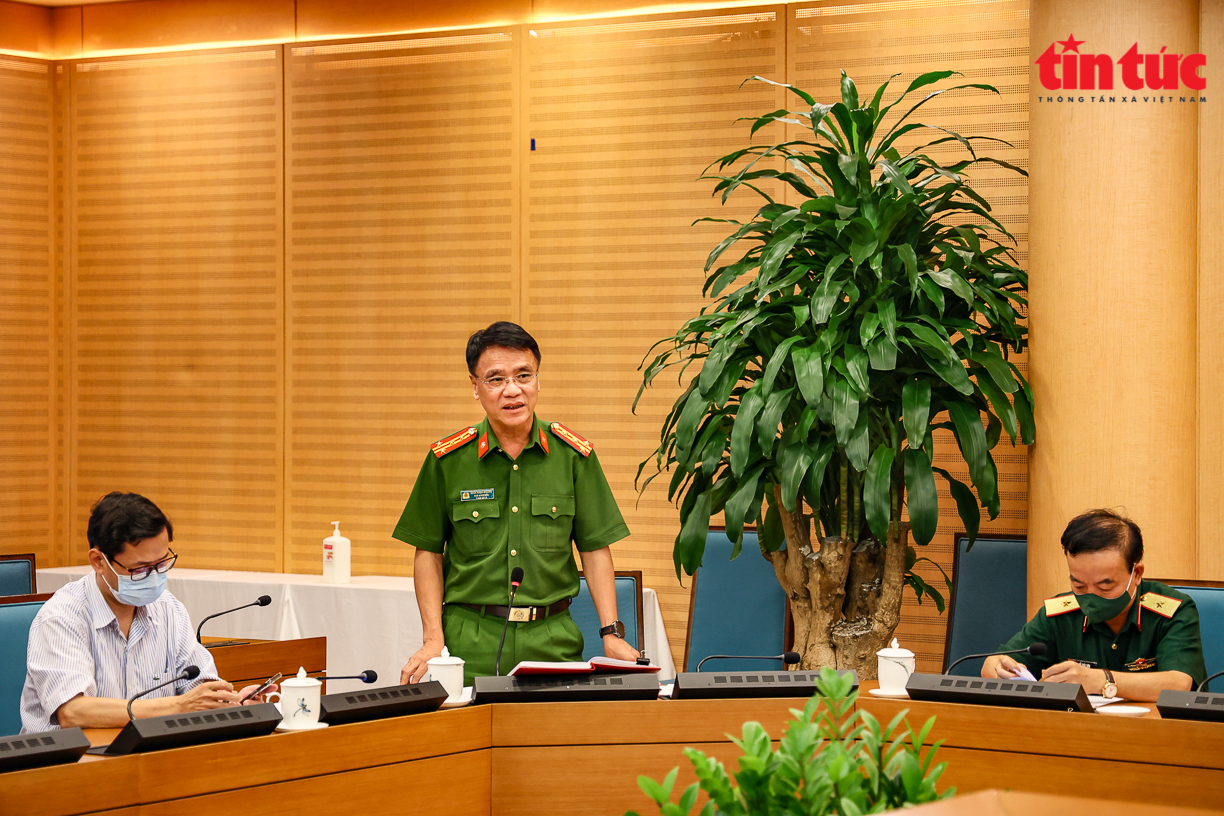ha noi lap 22 chot chan o cua ngo thanh pho kiem tra giay xet nghiem covid 19 2 ha noi lap 22 chot chan o cua ngo thanh pho kiem tra giay xet nghiem covid 19 2