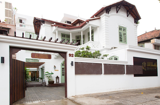 hoa hau thu hoai xung danh ba me quoc dan sam xe bac ty cho ai nu phan ung bat ngo con trai come out4 hoa hau thu hoai xung danh ba me quoc dan sam xe bac ty cho ai nu phan ung bat ngo con trai come out4