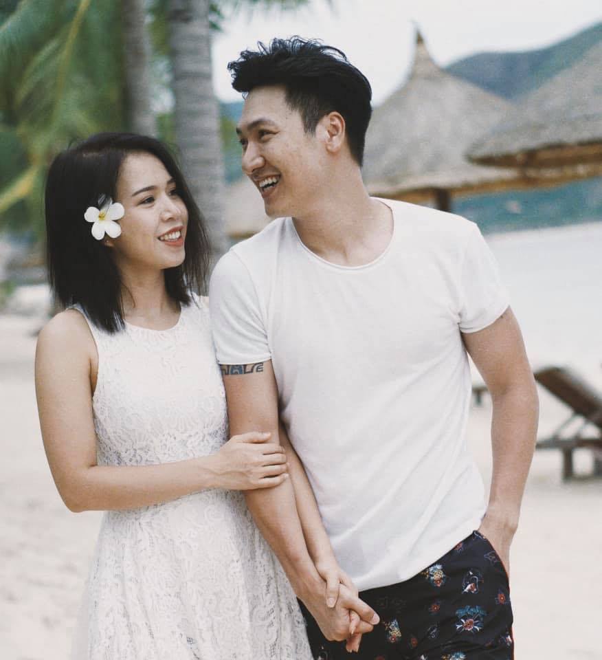 chan dung nguoi vo duoc nam than man anh manh truong theo duoi suot 19 nam1 chan dung nguoi vo duoc nam than man anh manh truong theo duoi suot 19 nam1