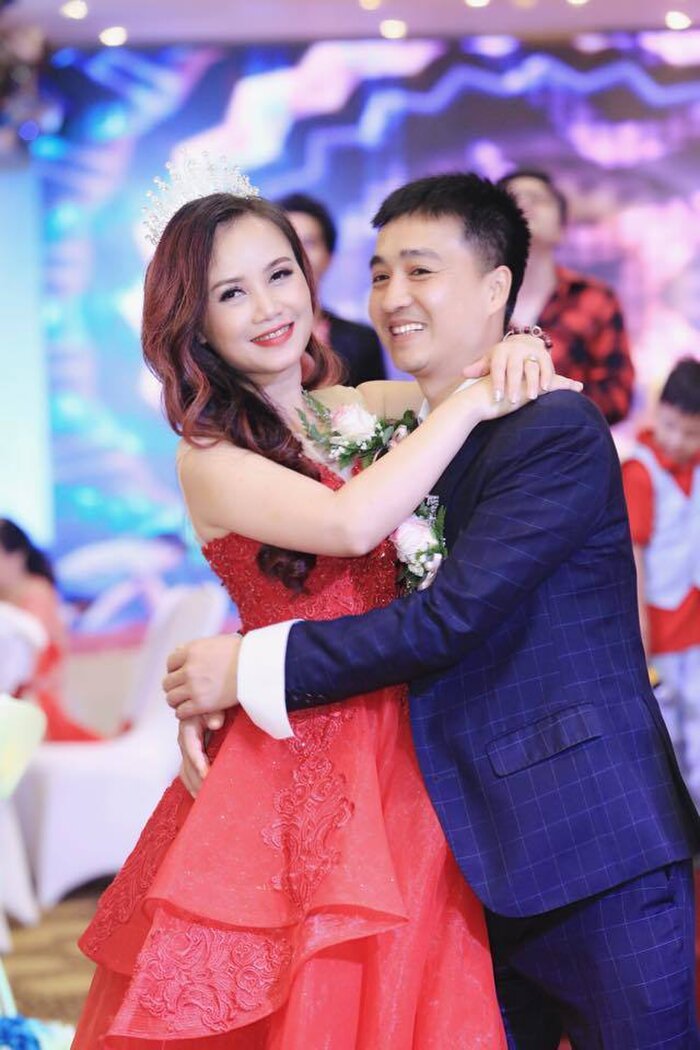 nhan sac co xuyen hoang yen sau 1 thang bi chong cu hanh hung5 nhan sac co xuyen hoang yen sau 1 thang bi chong cu hanh hung5