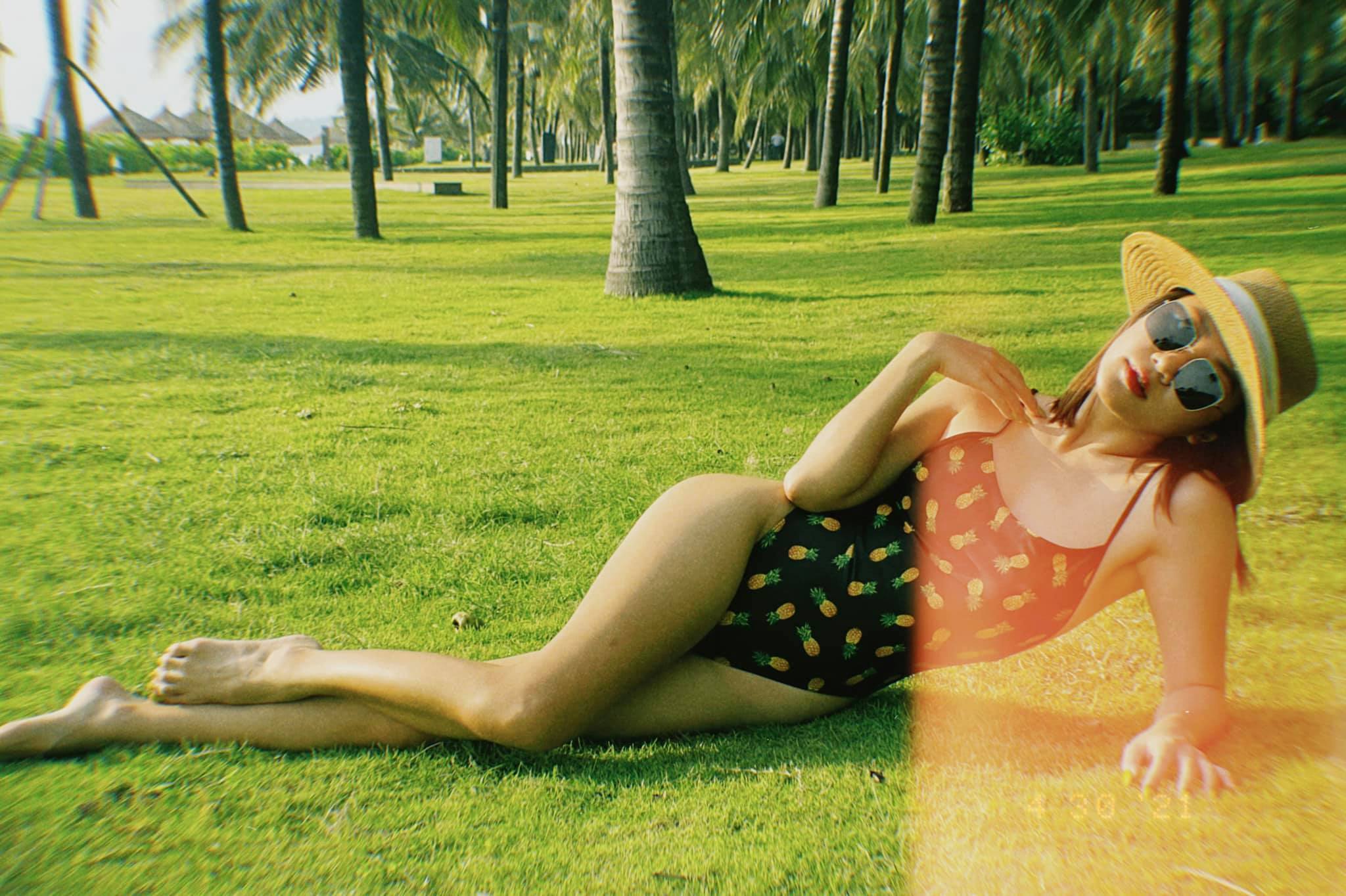 van mai huong mac bikini tao bao khoe duong cong boc lua cung doi chan dai mien man5 van mai huong mac bikini tao bao khoe duong cong boc lua cung doi chan dai mien man5