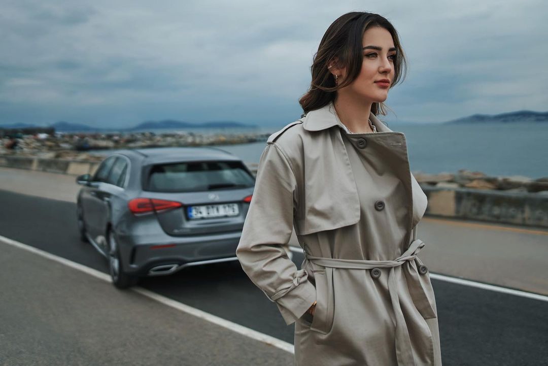 thien than bong chuyen cao 1m98 voi than thai va nhan sac van nguoi me5