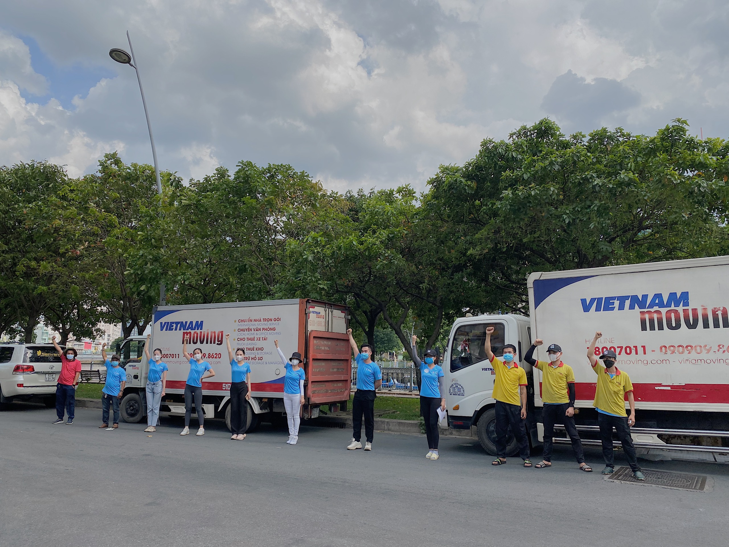 tieu vy phuong anh va ba trum hoa hau chi vien luong thuc cho lao dong ngheo tai cac khu tro2 tieu vy phuong anh va ba trum hoa hau chi vien luong thuc cho lao dong ngheo tai cac khu tro2