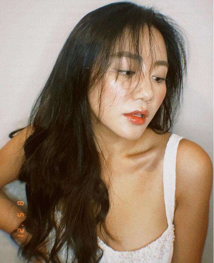 van mai huong khoe body suong suong duong cong nuot na khien nguoi xem dung ngoi khong yen4