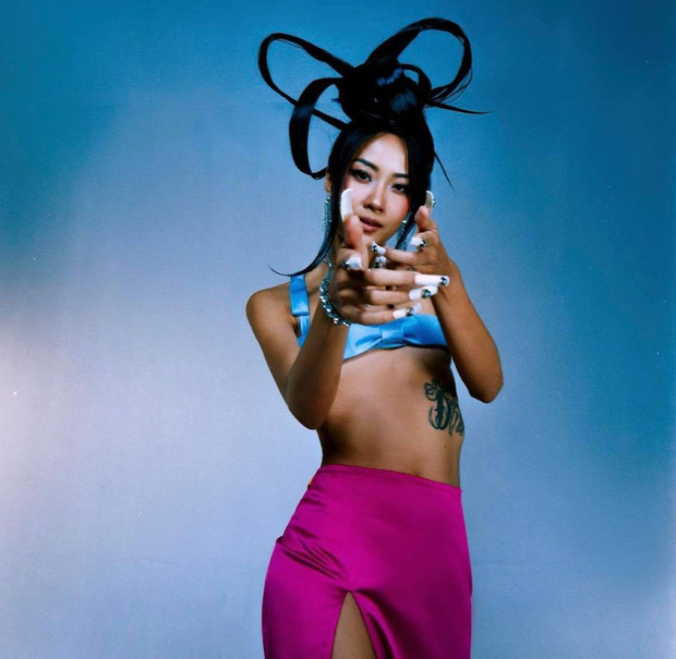nu hoang rap viet suboi dien bikini nho xiu khoe dang nong bong lo loat hinh xam doc dao6 nu hoang rap viet suboi dien bikini nho xiu khoe dang nong bong lo loat hinh xam doc dao6