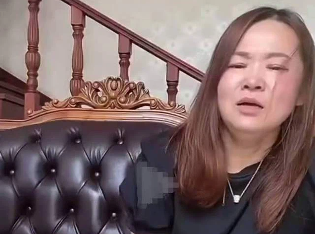 tiktoker nhan lien hoan tat troi giang tu chong khi dang livestream truoc hang nghin nguoi2 tiktoker nhan lien hoan tat troi giang tu chong khi dang livestream truoc hang nghin nguoi2