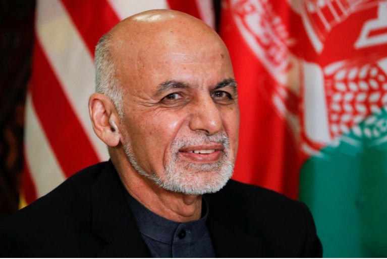 tong thong afghanistan dang o uae phu nhan mang theo nhieu tien khi bo tron1 tong thong afghanistan dang o uae phu nhan mang theo nhieu tien khi bo tron1