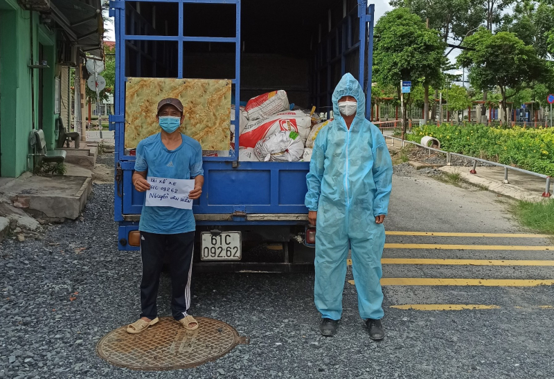 tp hcm phat hien xe tai cho 1 5 tan ga chet vao thanh pho tieu thu1